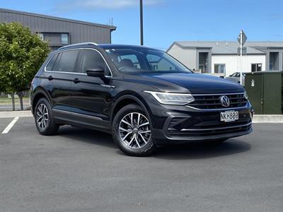 2021 Volkswagen Tiguan - Thumbnail