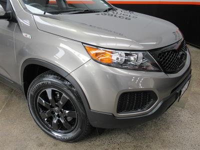 2010 Kia Sorento - Thumbnail