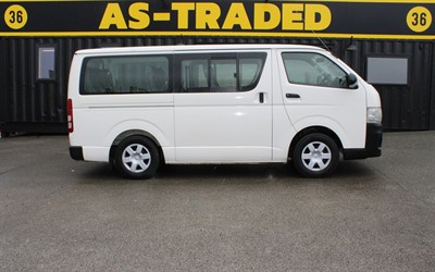 2011 Toyota Hiace - Thumbnail