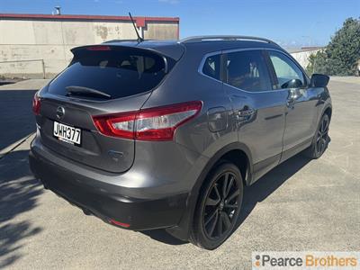 2016 Nissan QASHQAI - Thumbnail