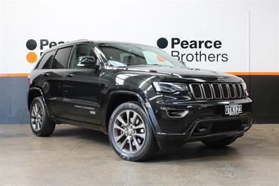 2016 Jeep Grand Cherokee - Thumbnail