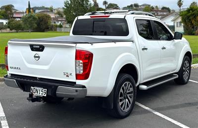 2020 Nissan Navara - Thumbnail