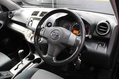 2013 Toyota RAV4 - Thumbnail