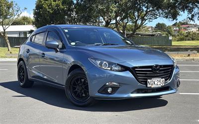 2015 Mazda Axela - Thumbnail