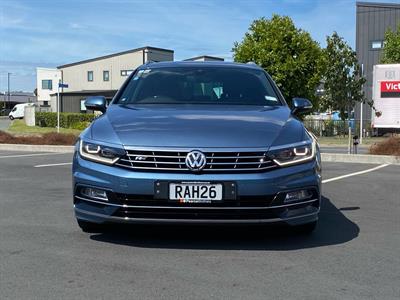 2016 Volkswagen Passat - Thumbnail