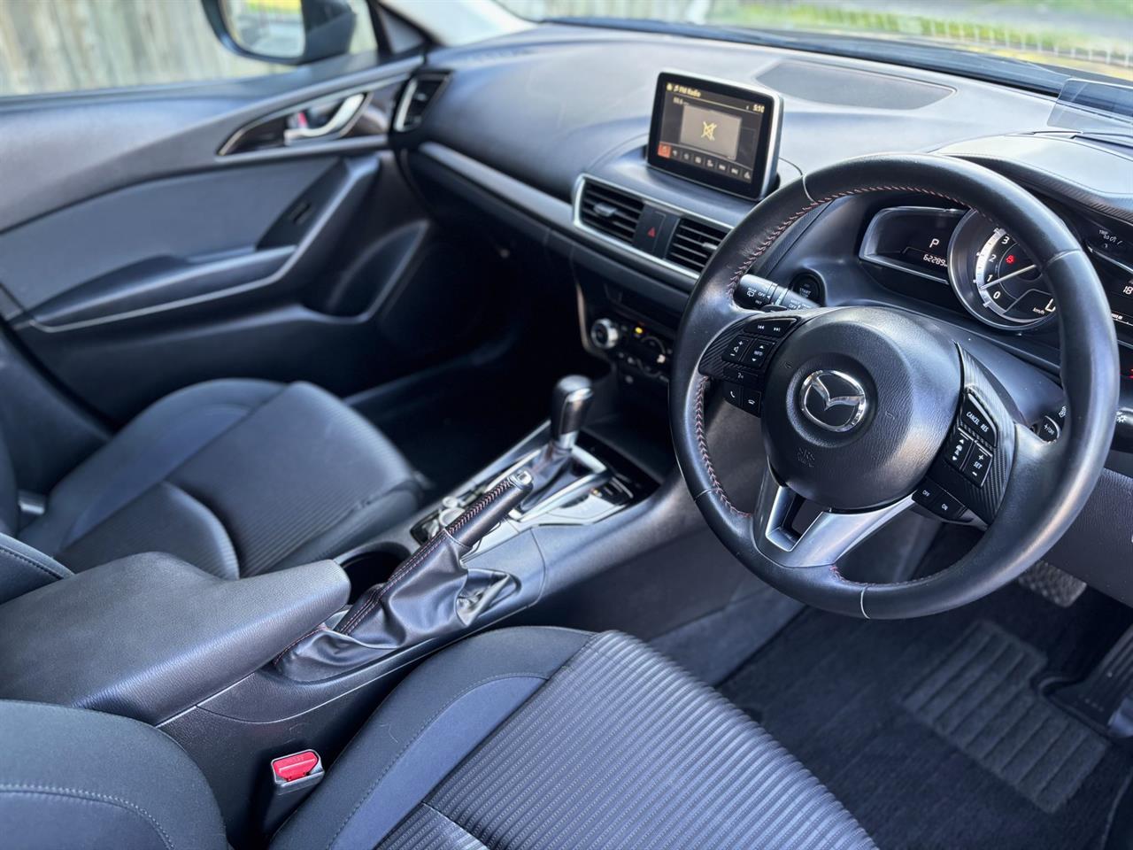 2015 Mazda Axela