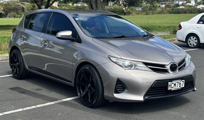 2013 Toyota Corolla - Thumbnail