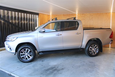 2016 Toyota Hilux - Thumbnail