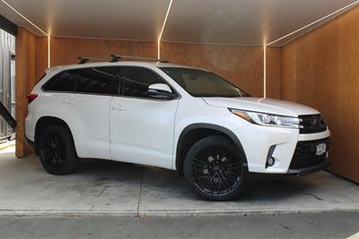 2017 Toyota HIGHLANDER - Thumbnail