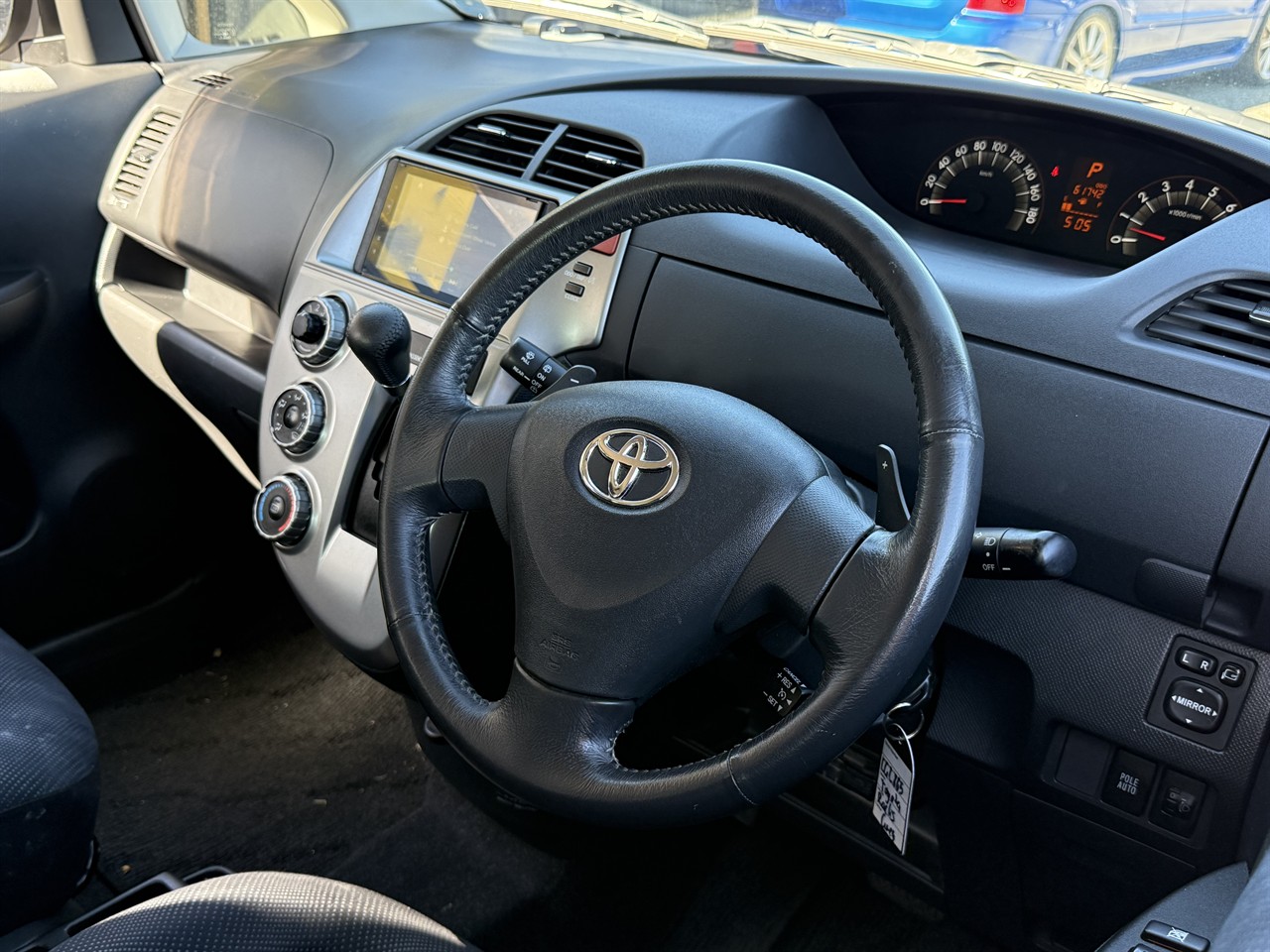 2006 Toyota Ractis