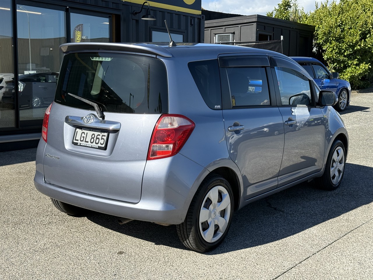 2006 Toyota Ractis