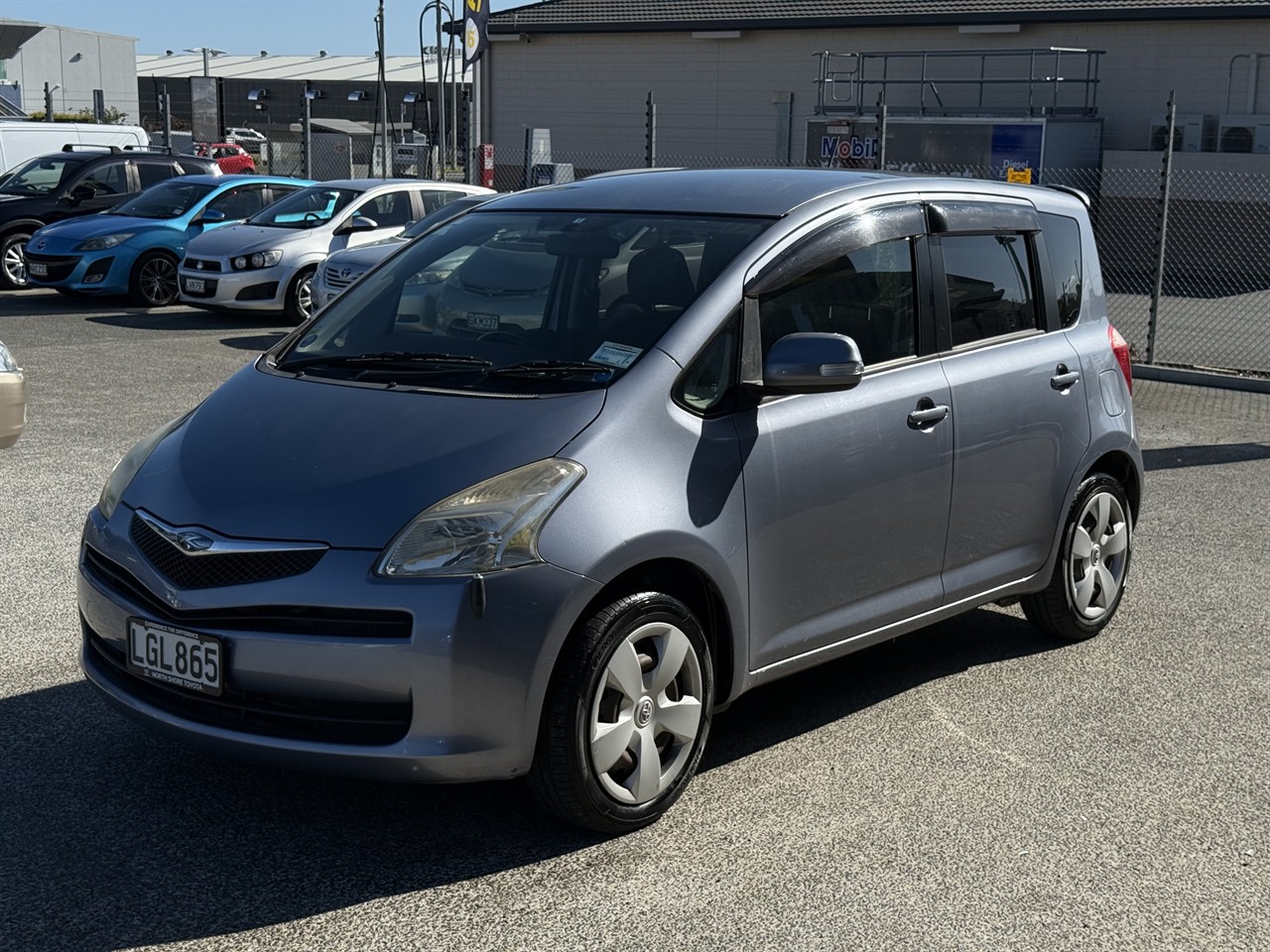 2006 Toyota Ractis