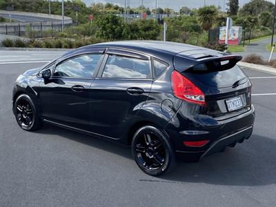 2012 Ford Fiesta - Thumbnail