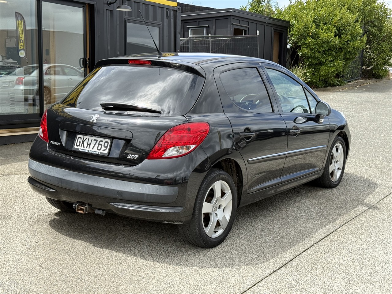 2012 Peugeot 207