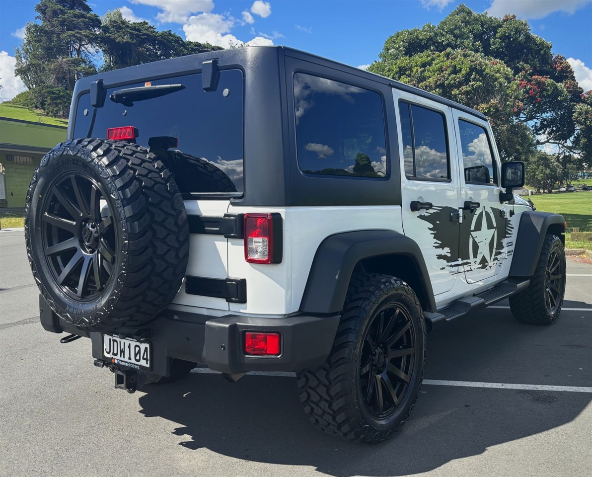 2015 Jeep WRANGLER