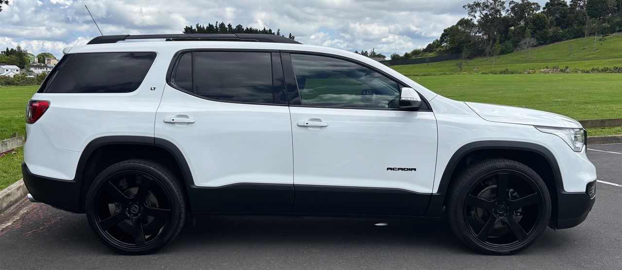 2018 Holden Acadia