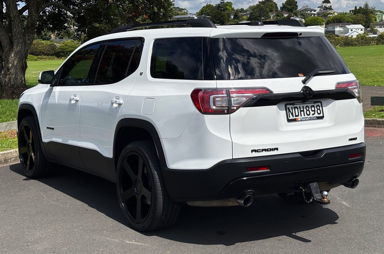 2018 Holden Acadia