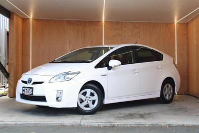 2012 Toyota PRIUS - Thumbnail