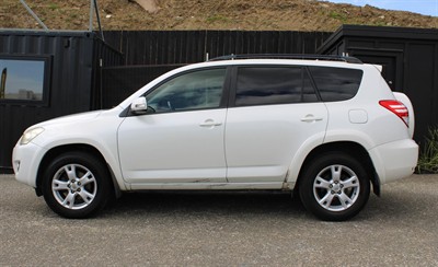 2011 Toyota RAV4 - Thumbnail