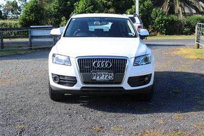 2011 Audi Q5 - Thumbnail