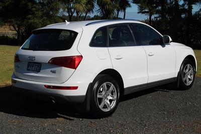 2011 Audi Q5 - Thumbnail