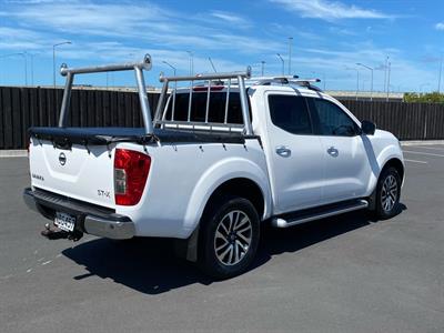 2020 Nissan Navara - Thumbnail