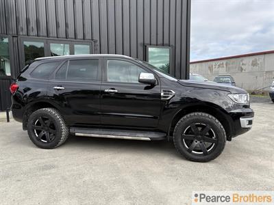 2019 Ford Everest - Thumbnail