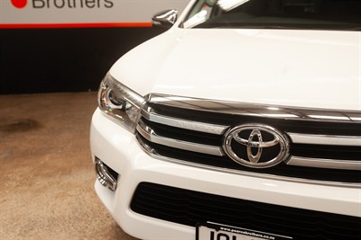 2016 Toyota Hilux - Thumbnail