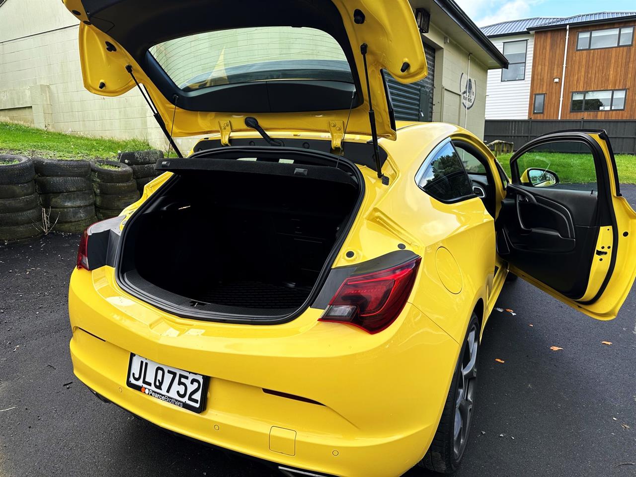 2015 Holden Astra