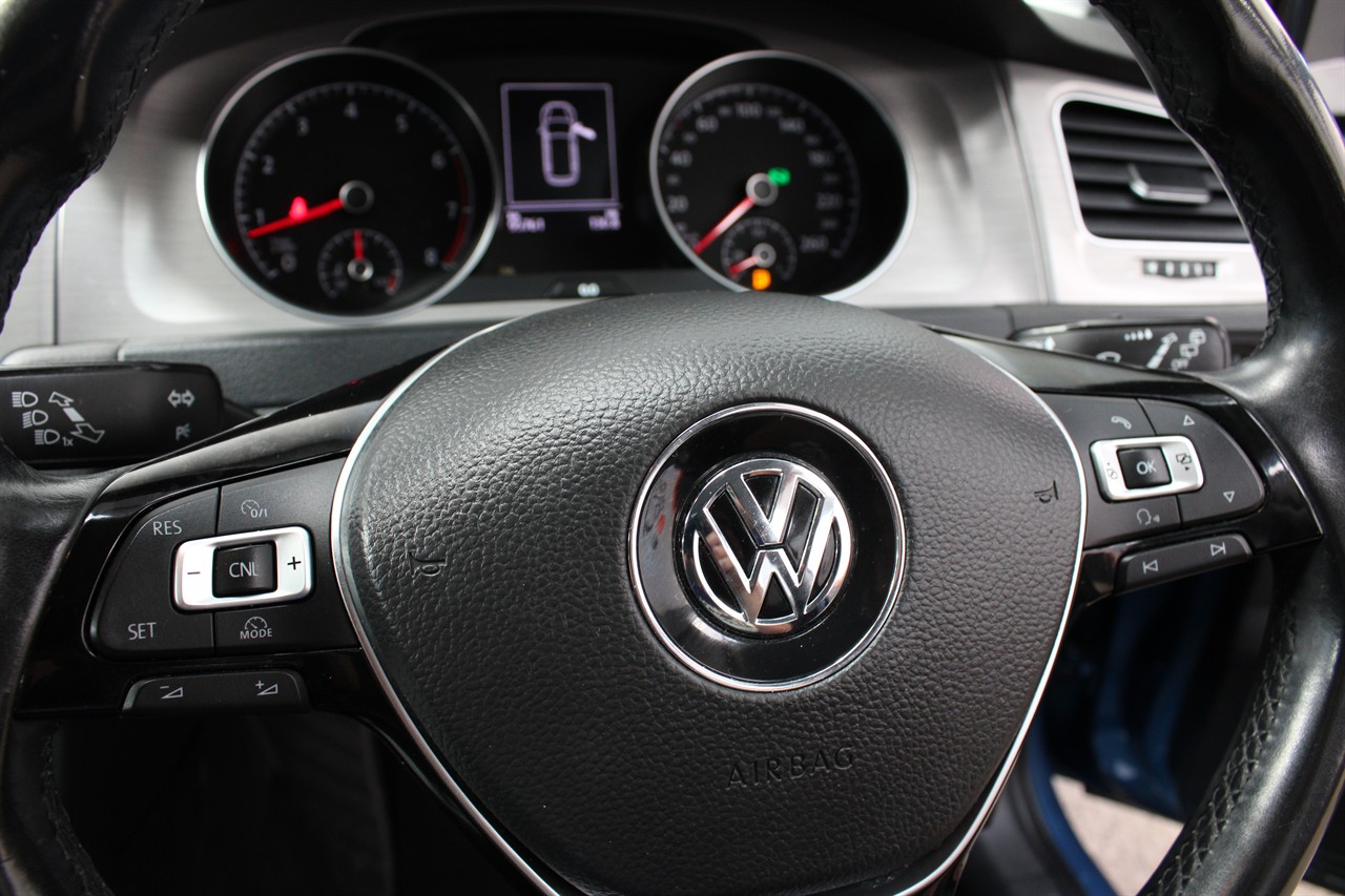 2014 Volkswagen GOLF