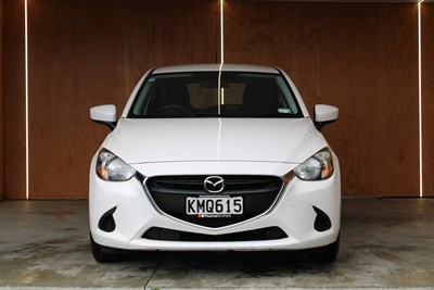 2017 Mazda Mazda2 - Thumbnail