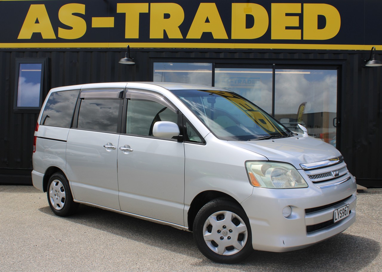 2007 Toyota Noah