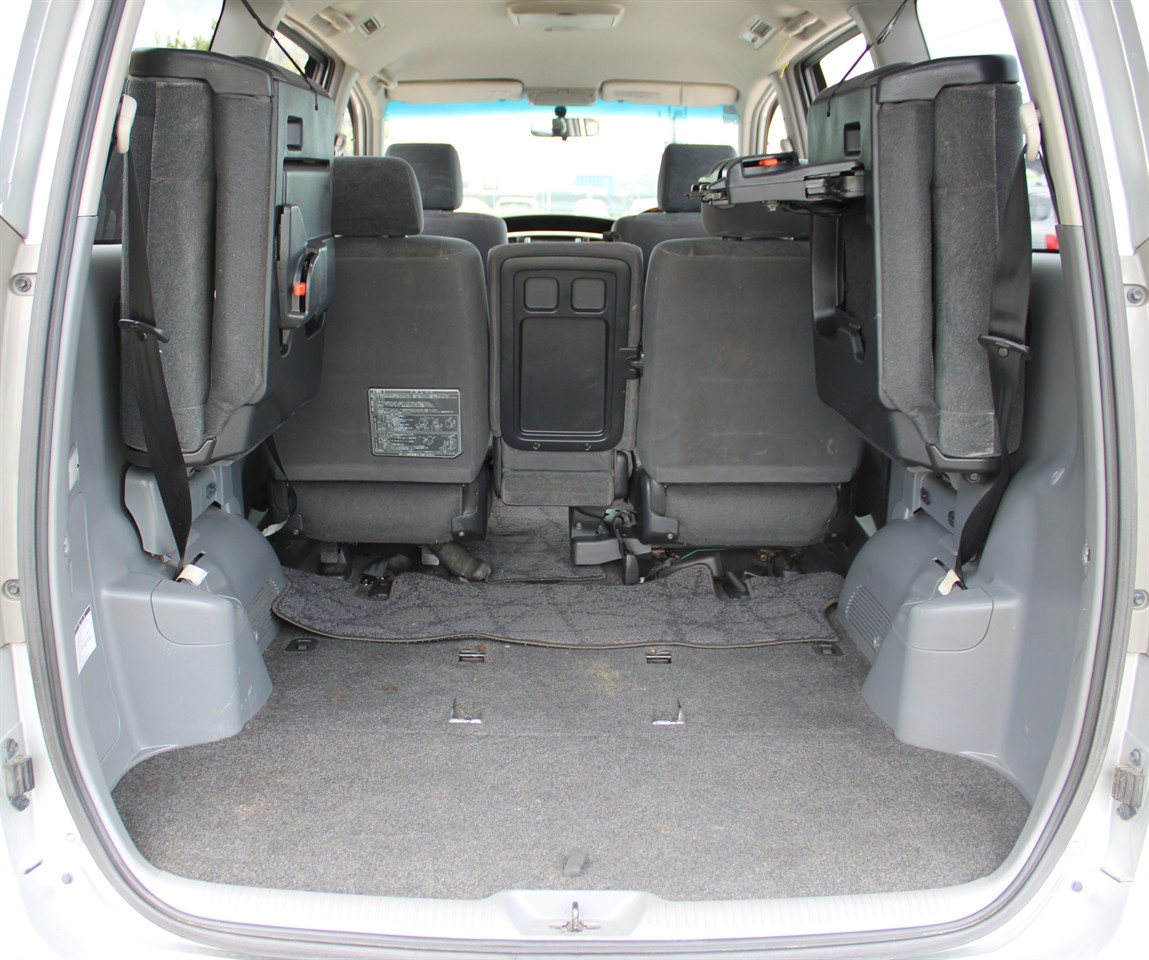 2007 Toyota Noah