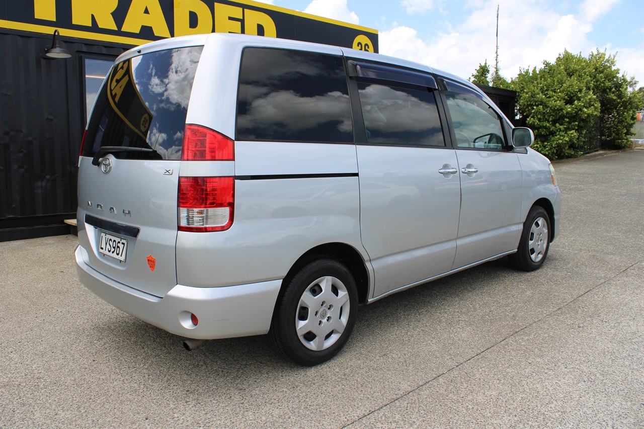 2007 Toyota Noah