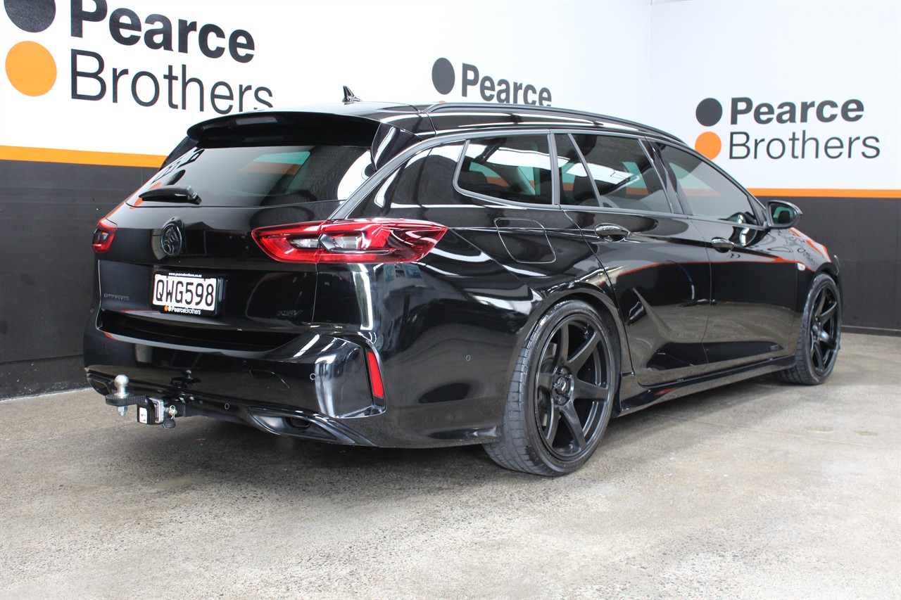 2019 Holden COMMODORE