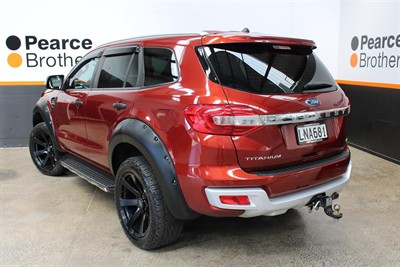 2018 Ford Everest - Thumbnail