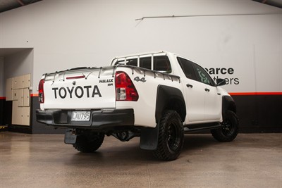 2017 Toyota Hilux - Thumbnail