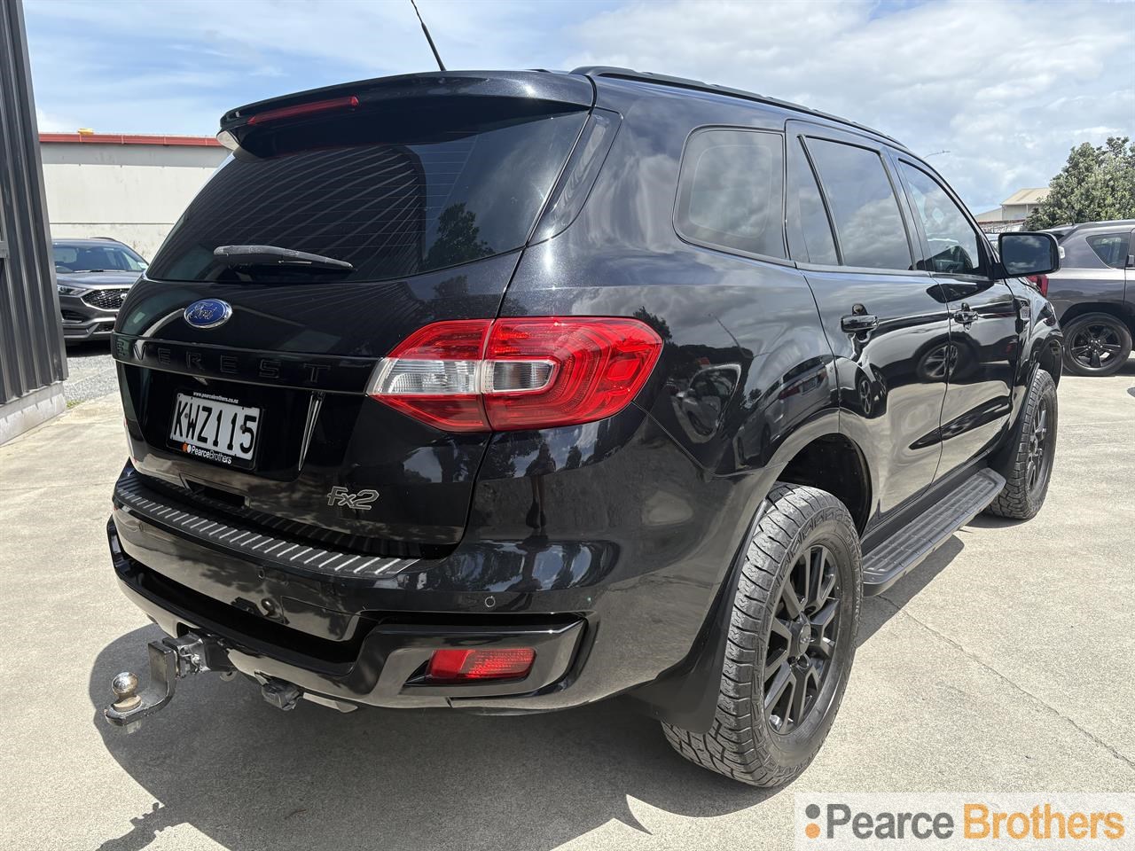 2017 Ford Everest