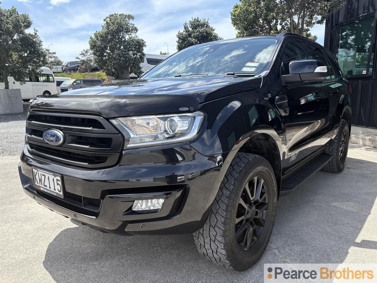 2017 Ford Everest