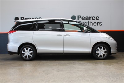 2016 Toyota PREVIA - Thumbnail