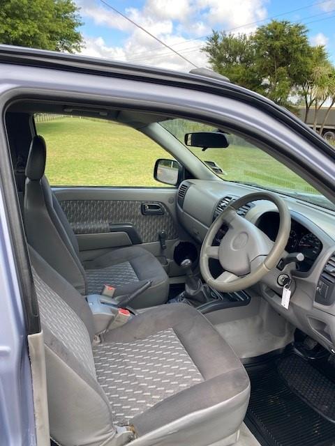 2004 Holden Rodeo