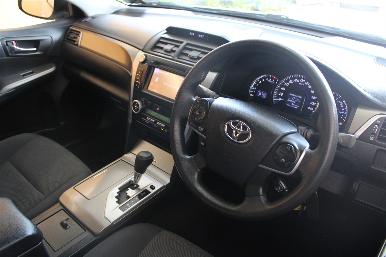 2014 Toyota AURION