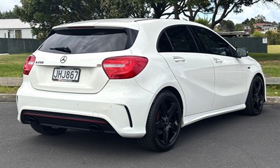 2015 Mercedes-Benz A 250 - Thumbnail