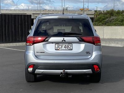 2015 Mitsubishi Outlander - Thumbnail