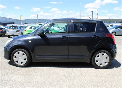 2008 Suzuki Swift - Thumbnail