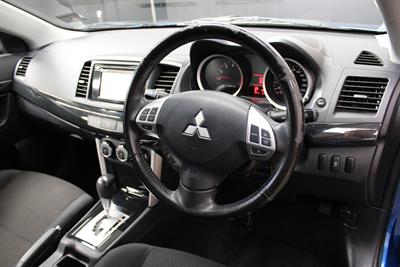 2016 Mitsubishi Lancer - Thumbnail