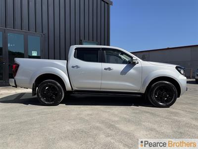 2022 Nissan Navara - Thumbnail