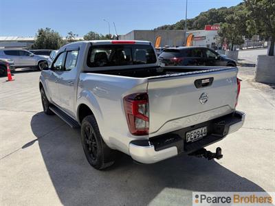 2022 Nissan Navara - Thumbnail