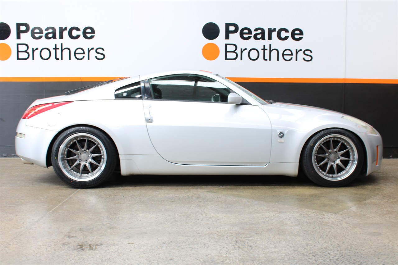 2006 Nissan Fairlady