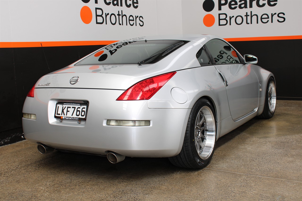 2006 Nissan Fairlady